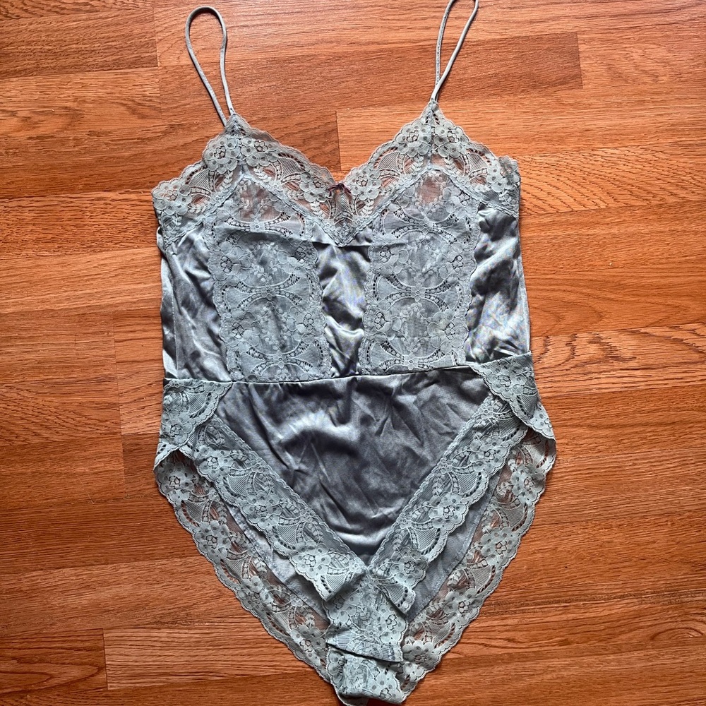 Vintage Lace Trim Blue Bodysuit